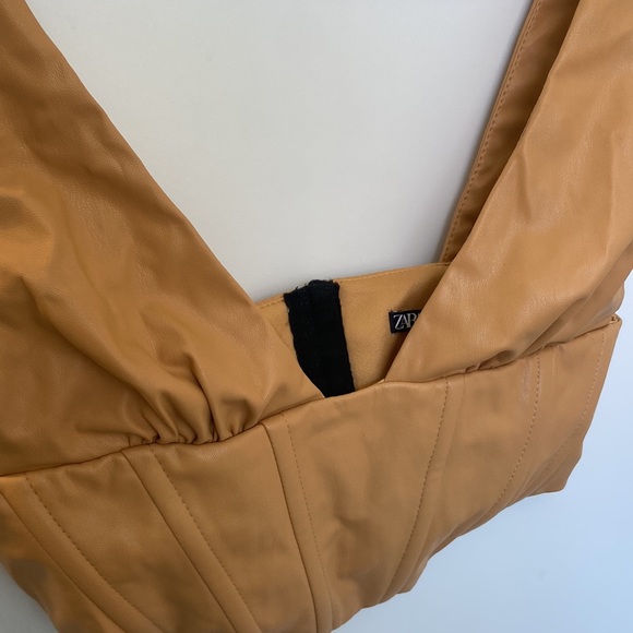Zara fuax leather yellow corset crop top. Tried on but never worn - Picture 4 of 5